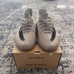 yeezy 350 v2 size 11