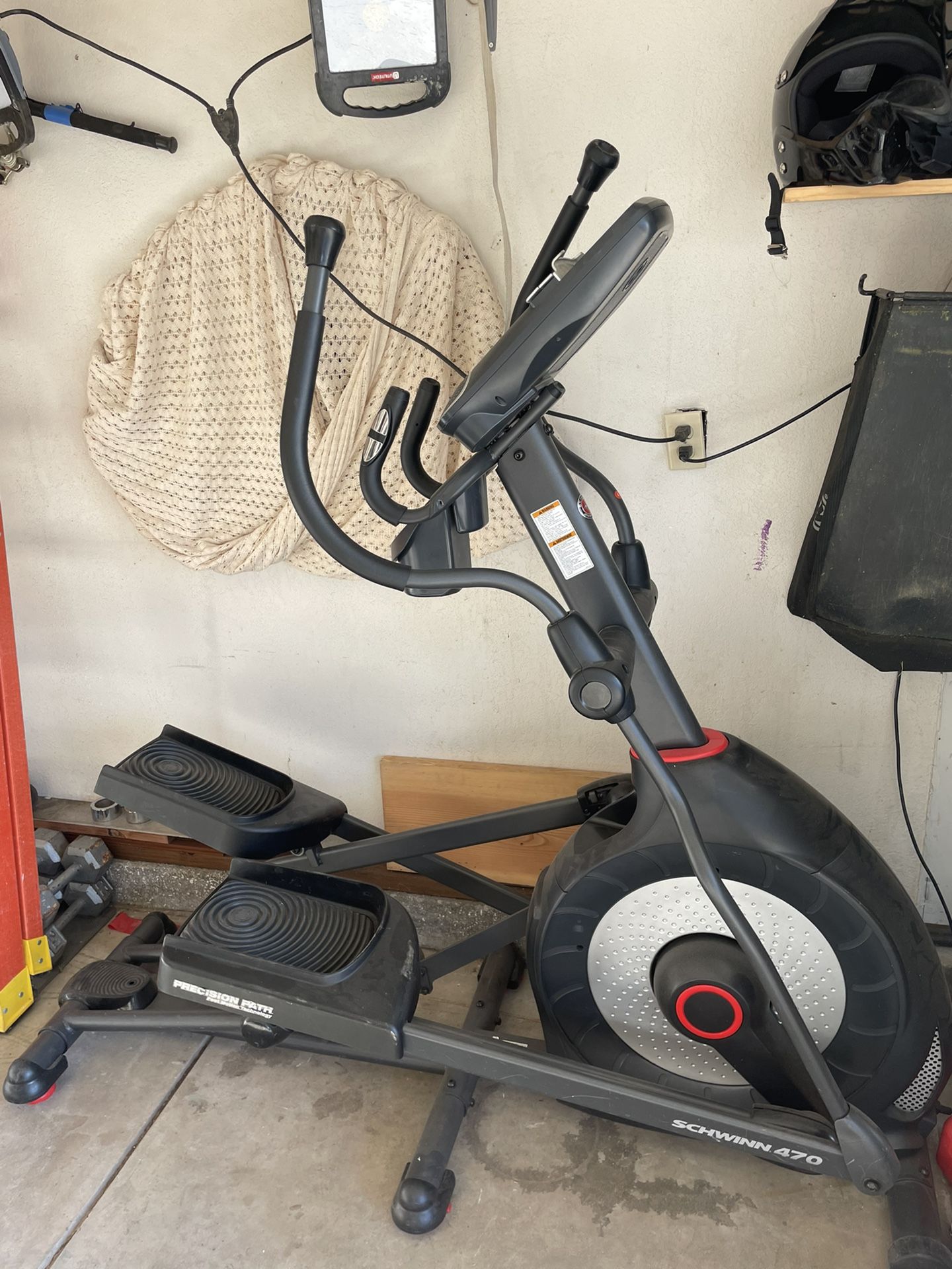 Elliptical Schwinn470