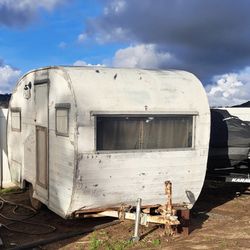 Vintage Trailer 