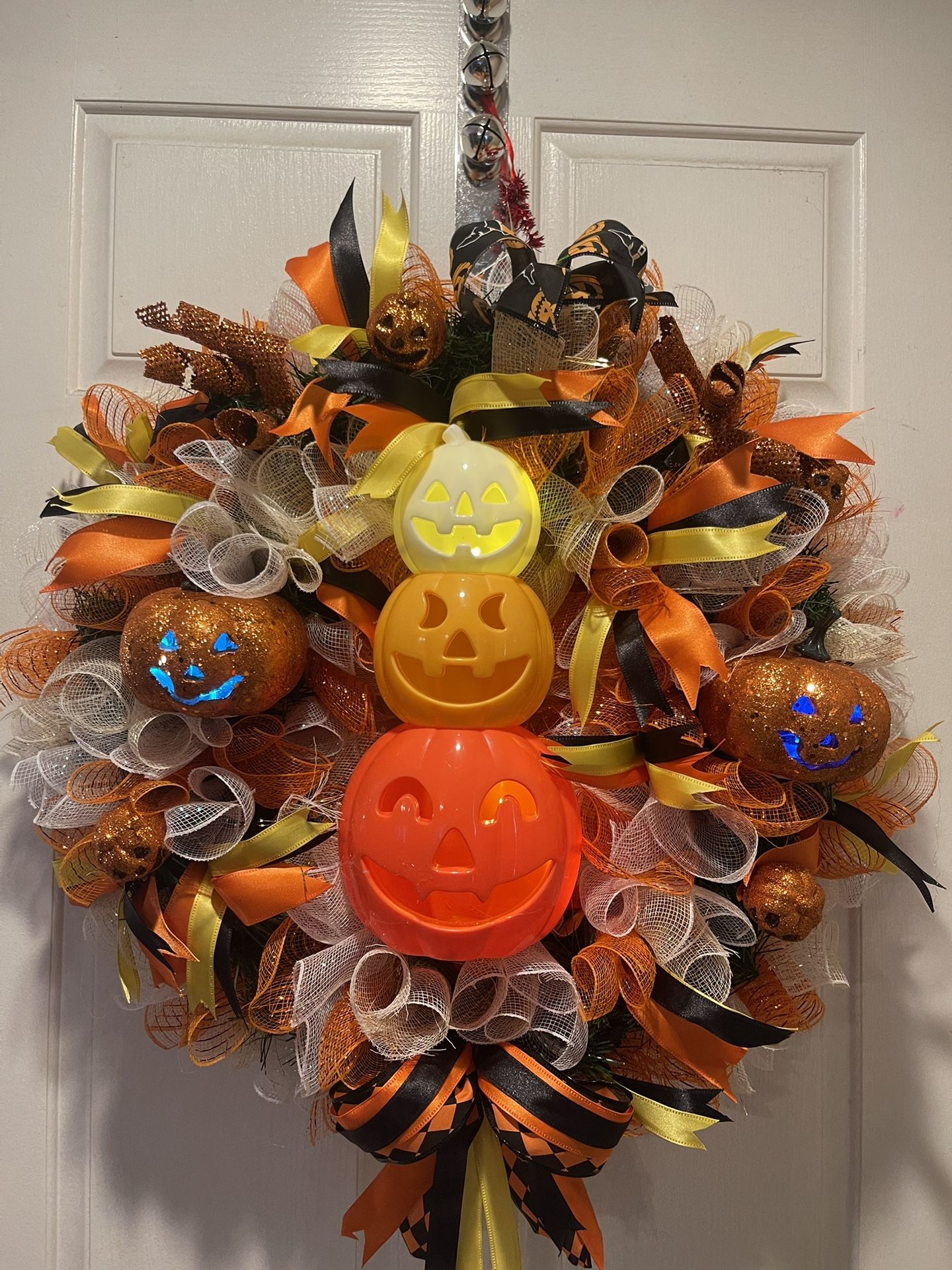 Pumpkin Light Up Halloween Wreath