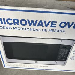 Microwave – Minimal Use, Great Condition – $40 OBO