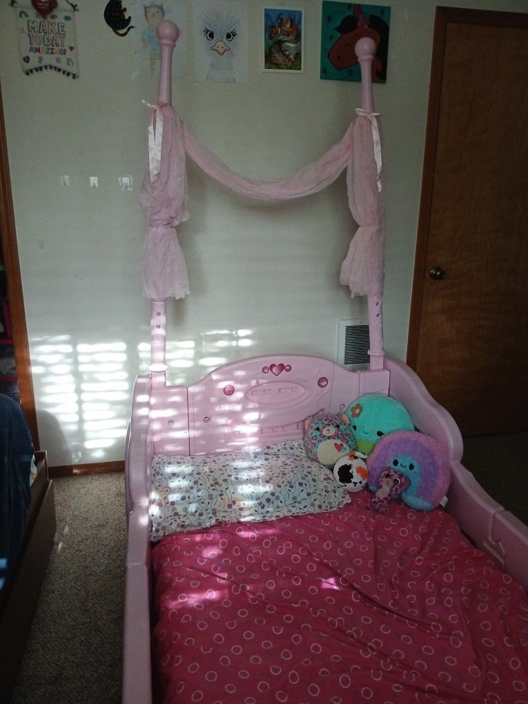Twin Princess Bed Frame, Moving Sale
