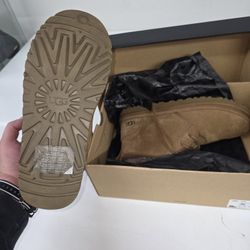 Ugg Men's Size 11