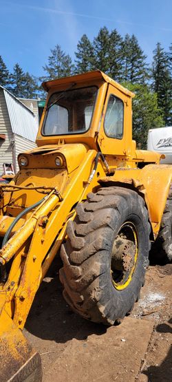 Case wheel loader, 6 cyl. Case diesel
