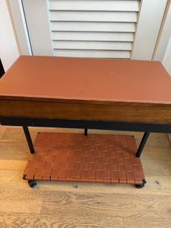 Rolling Table With Storage