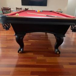 Beautiful Pool Table 