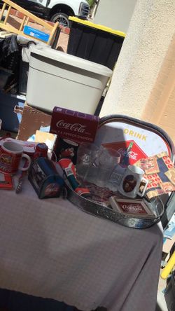 Collectible Coca Cola items