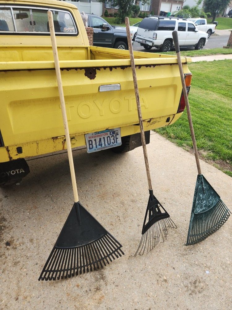 3 Rakes