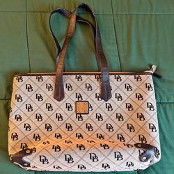 Vintage Dooney and Bourke Signature East West Shopper Tote