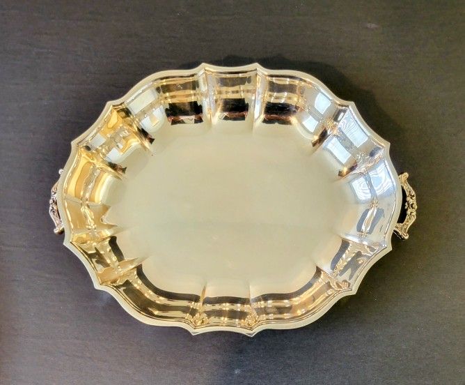 Vintage: Beautiful Silver Plated Serving Tray/Platter/Plate