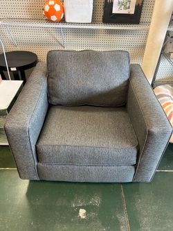 Pillow Back Chair