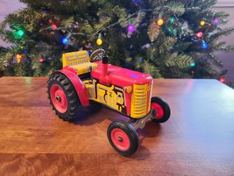 Vintage 1978 Kovap Clockwork Wind Up Toy Zetor Tractor