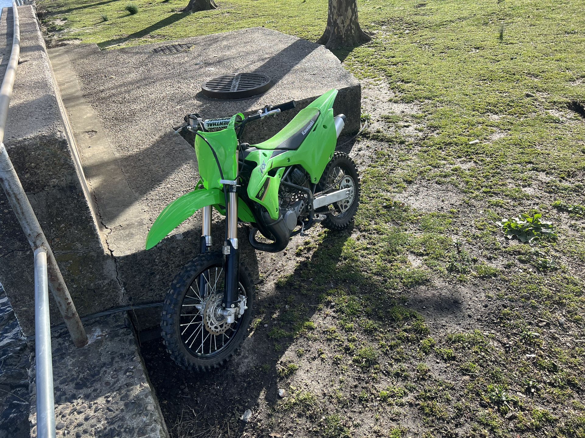 Kx85