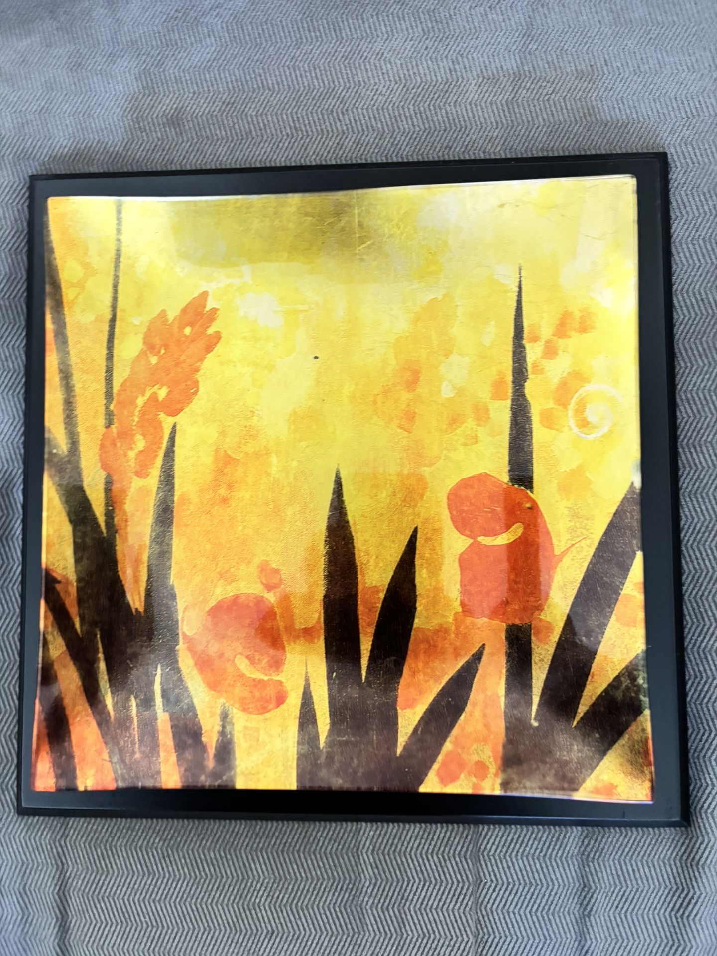 A Pair of Plate with Floral Paintings Wall Frames