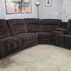 ⭐ 5 Star Rated Sectionals - Modern Sectional, Freshly Cleaned + Free Delivery Columbus Area