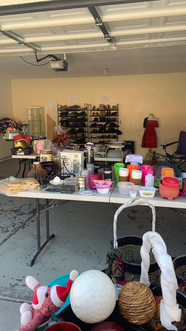 YARD SALE ! everything must go for Sale in Las Vegas, NV - OfferUp