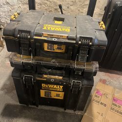 Dewalt 3 Stack Tool Box 