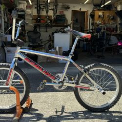 90’s Vintage Redline RL440 Big Block BMX bike.