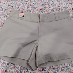Ladies Gap shorts