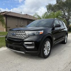 2020 Ford Explorer Limited AWD Perfect Conditions