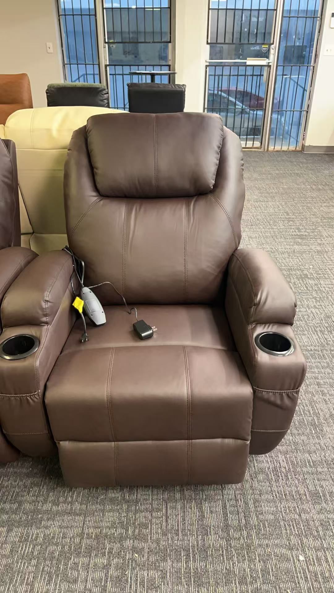 ❤️ Massage and heat recliner and lift chair 