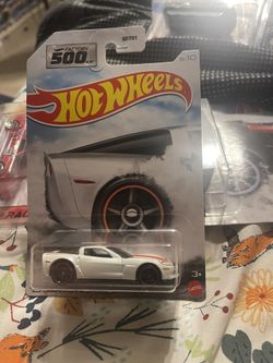 Hot Wheels 1:64 Corvette Z06 white diecast car 