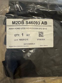 Ford car rear door storage bag. Ford car rear door storage bag.M2DB S46093 AB. Branco brand. It’s available and new in the bag. The information on the