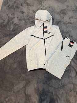 Nike tech set