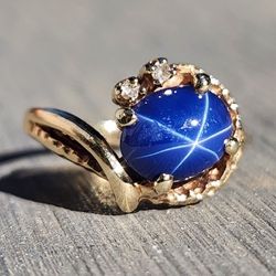 14K Yellow Gold 1.52ctw. Star Sapphire & Diamond Cluster Ring