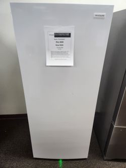 16 cu. ft. Garage Ready Convertible Frost Free Upright Freezer in White