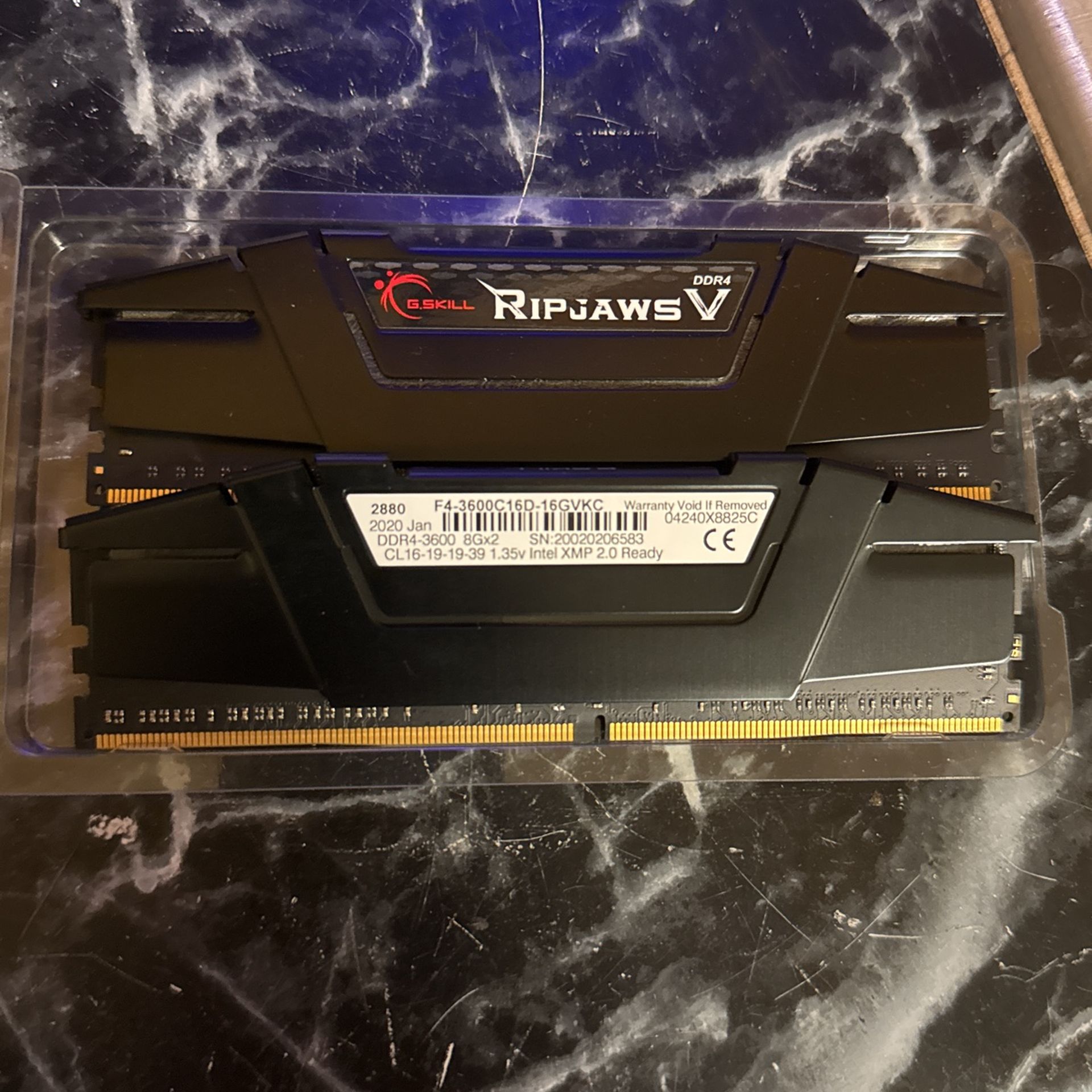 RipJaw 16gb DDR4 Ram Sticks