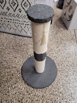 Grey And Beige Carry scratcher