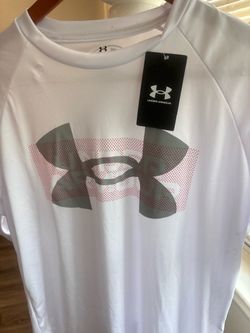Men’s Large Under Armour Shirt