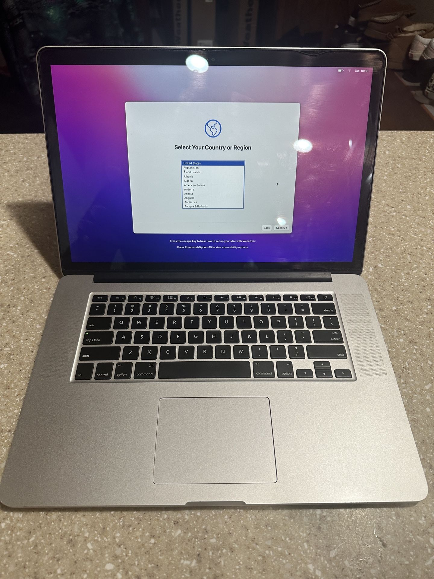 Macbook Pro (15 inch, Mid 2015) W/ Charger
