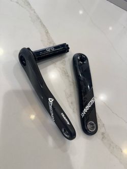 Truvativ Descendent carbon cranks