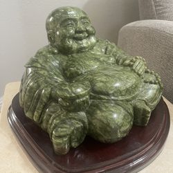 Jade Buddha Statue / Sculpture