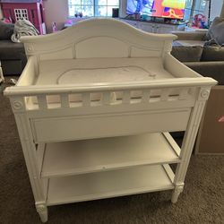  Baby Changing Table