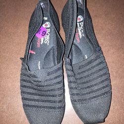 Woman’s Shoes (Bobs)