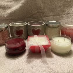 Valentine’s Day Candles And Gifts