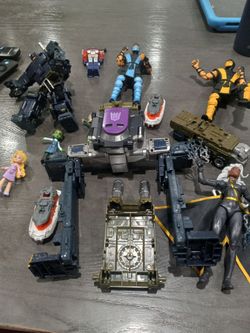 Mixed Action Figure and Toy Lot