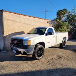 2007 GMC SIERRA TRUCK