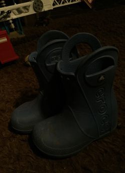 Kids croc rain boots