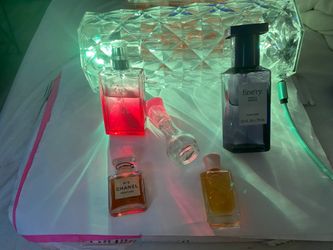 Ladies designers Perfumes Chanel No.5 , White Shoulders, Nanette Laporte , Fine’ry and 1 unknown