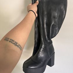 LA MODA black Platform Boots 