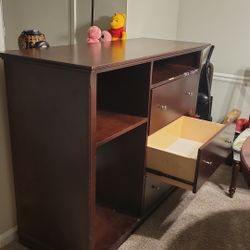 Dresser/etc