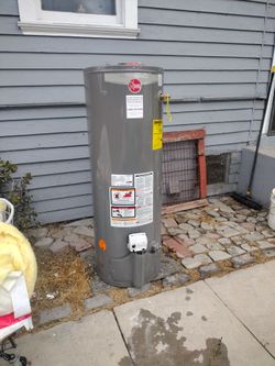Water heater Rheem