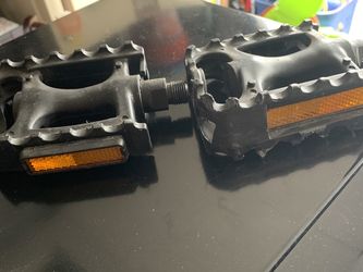 Black Bike Pedals