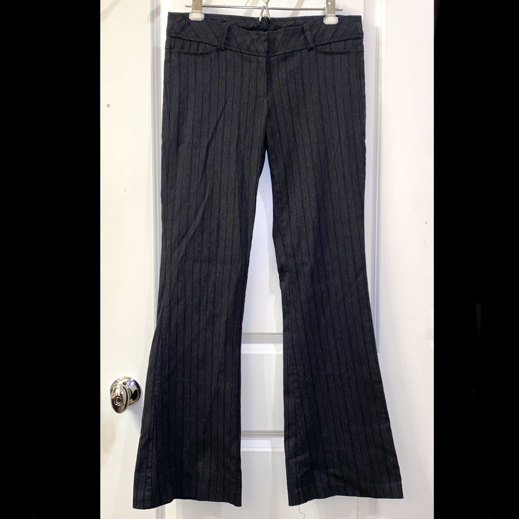 Women's Dress Work Black Grey Pants Cocktail Party New York City NYC Size Medium (US 8-10, Waist: 28" - 30"). Very nice pair of bottoms for anyone