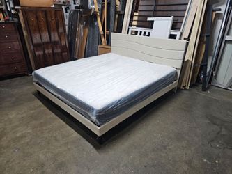 King bed and mattress