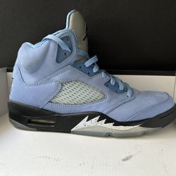 Selling Jordans 4 